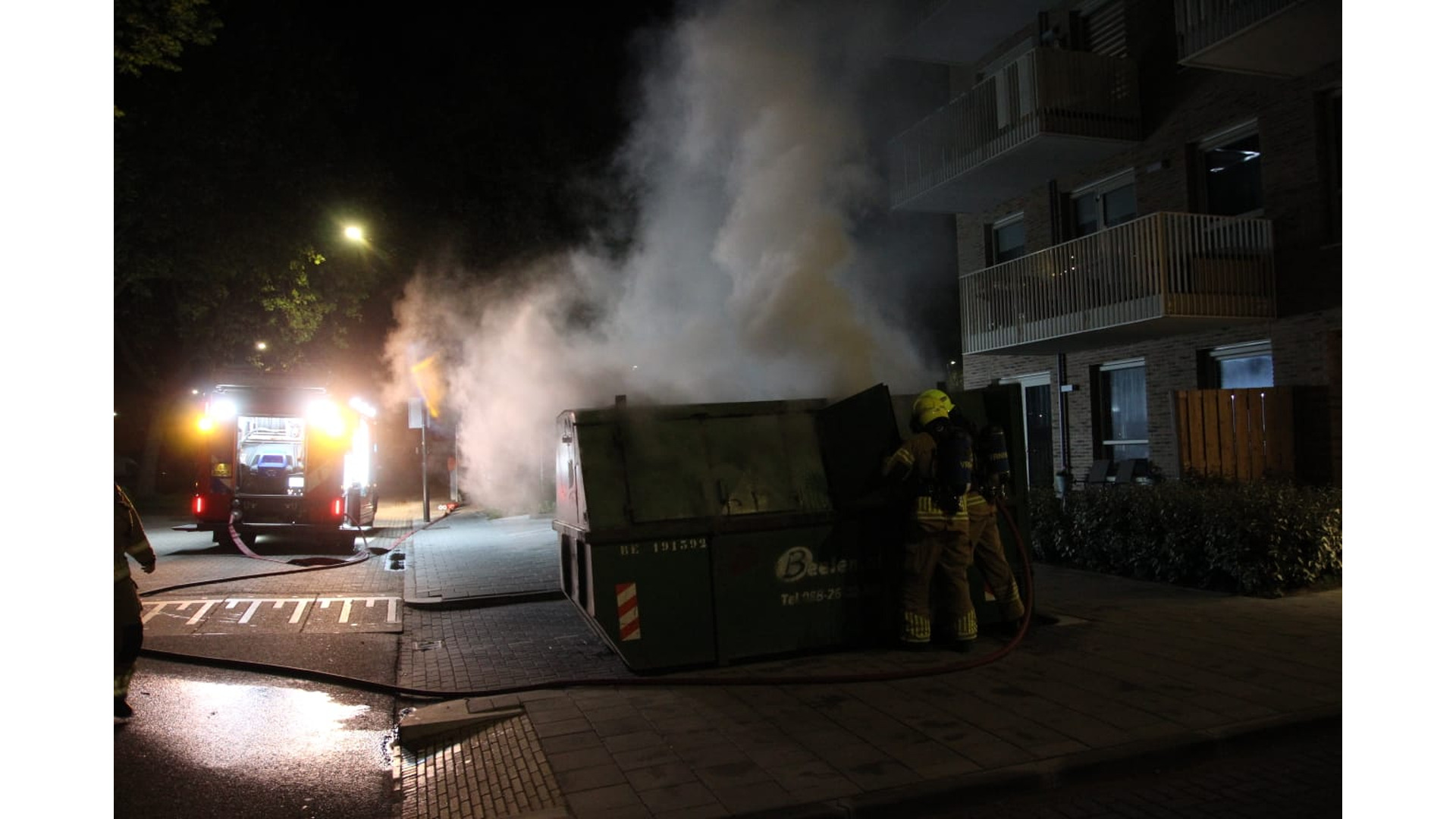 Foto: containerbrand dijk en waard.jpeg